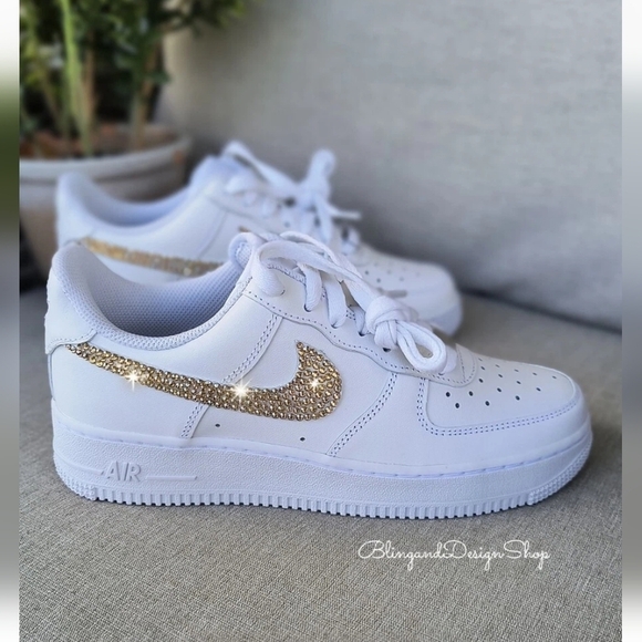 Women's Nike Air Force 1 07 White Sneakers made with Swarovski Crystals - Picture 4 of 7